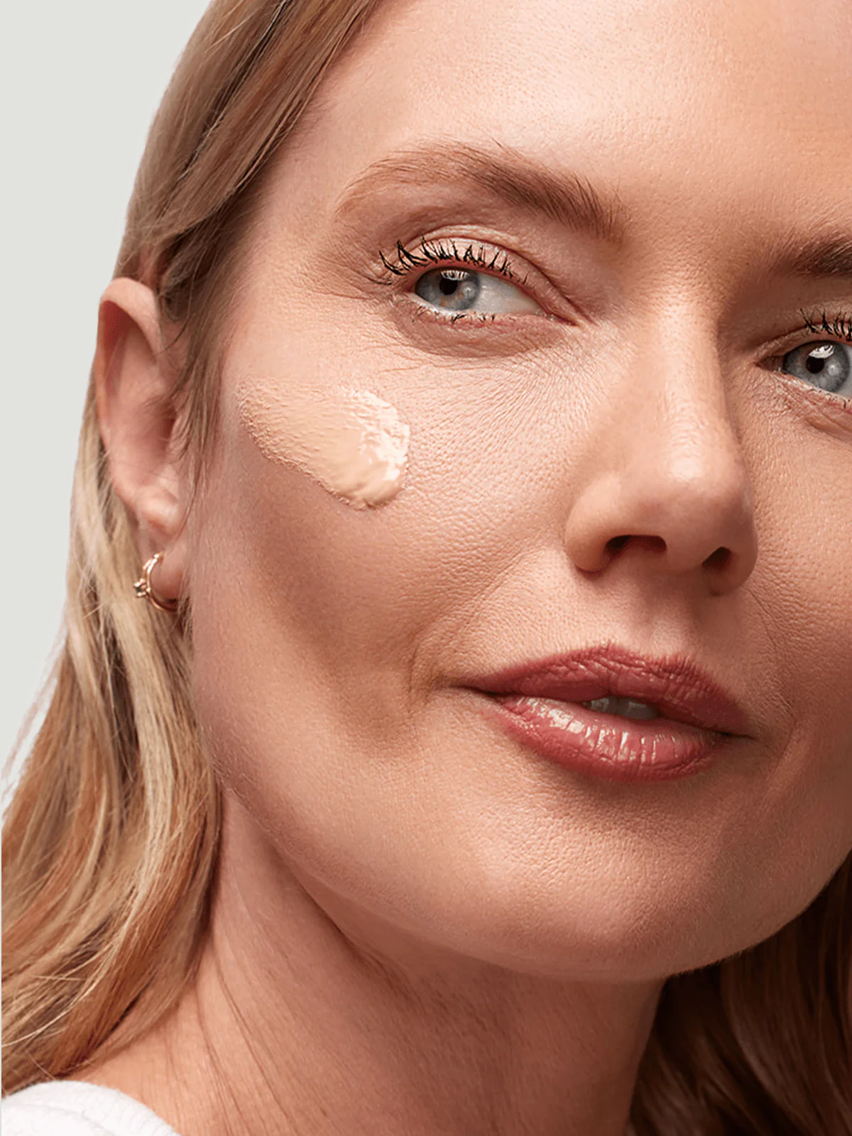 The Core3™ - Physical Tinted Moisturizer SPF44 - Image 8