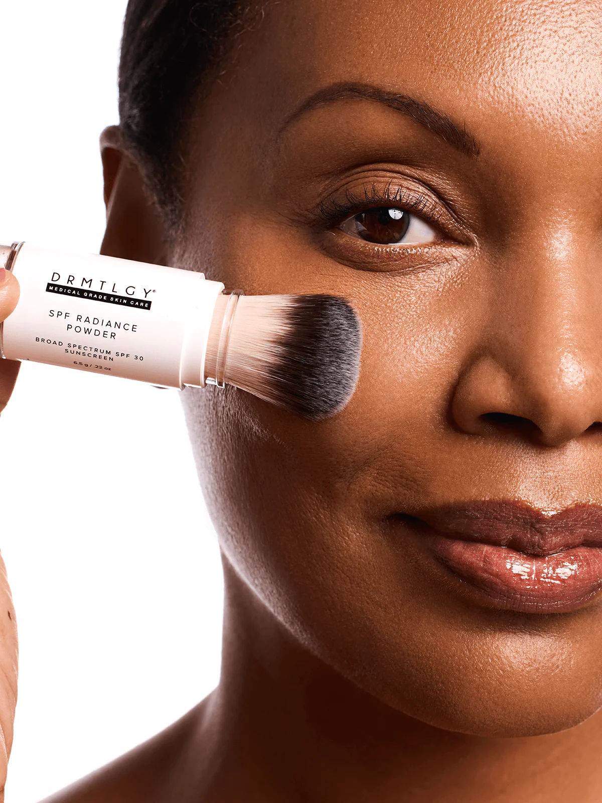 SPF Radiance Powder Deep - Image 3